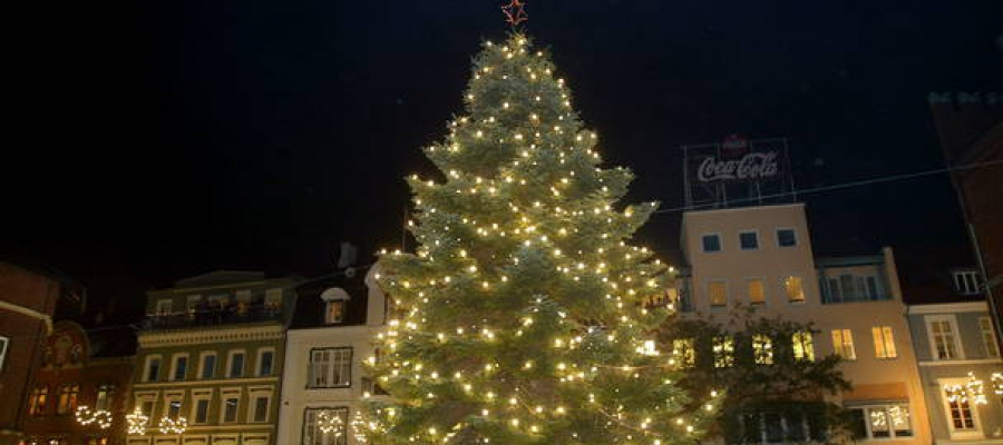 Juletræstænding i Odense