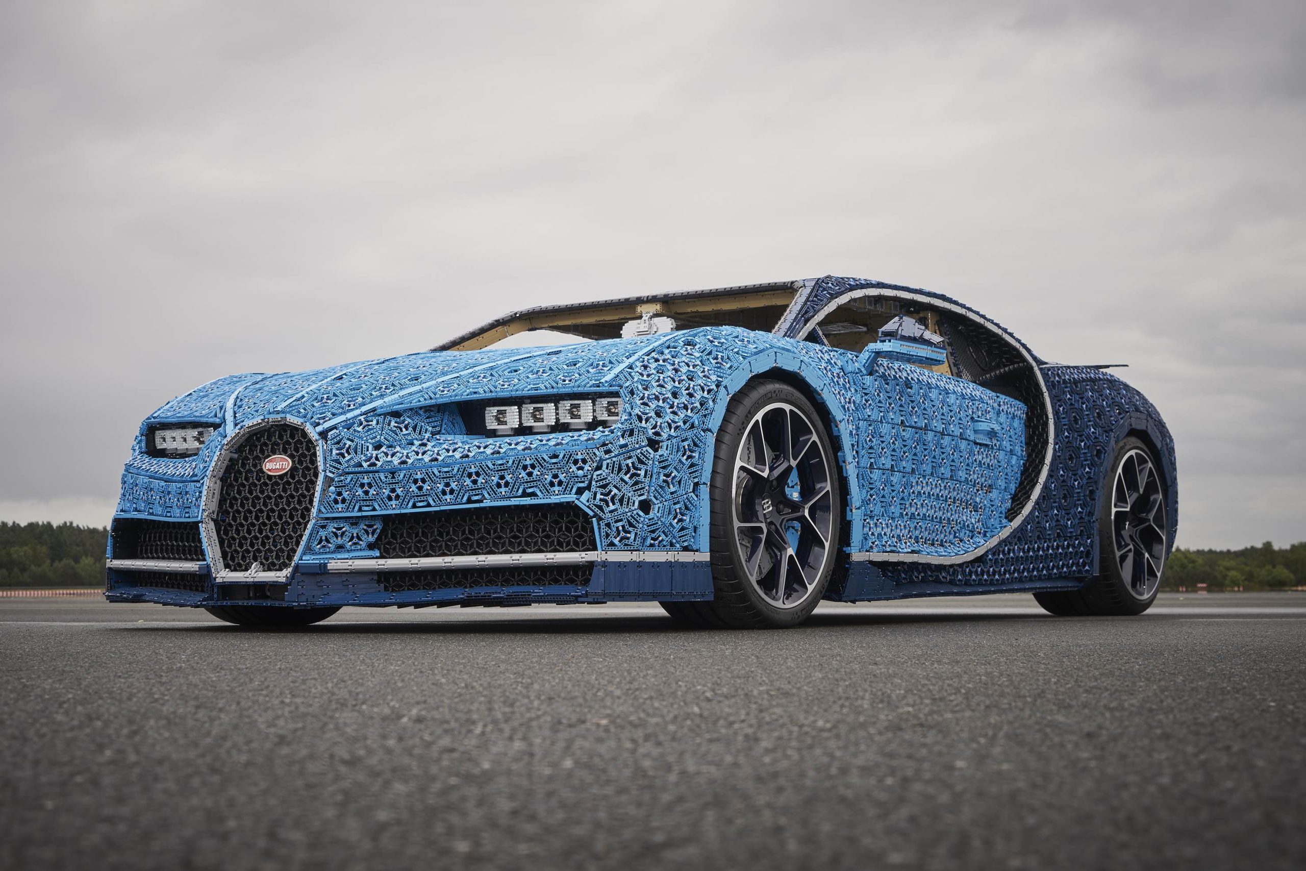 Gode oplevelser for børn: Se første Bugatti-bil klodser